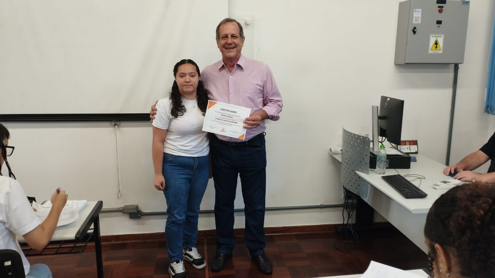 Uma Jornada Pelas Ondas da Tecnologia com Álvaro Tadeu Duram